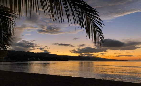 Sunset Beach Lagi Resort: Địa điểm nghỉ ngơi ven biển thơ mộng của bạn